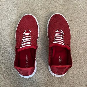 Bonavi red sneakers size 6
